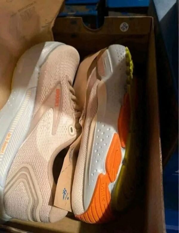 Brooks Pallet - Image 3